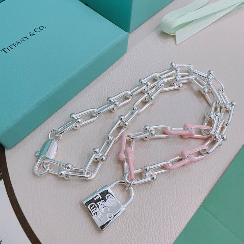 Tiffany necklace 09yxx20